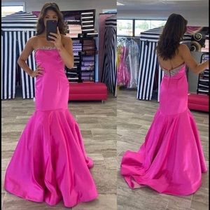Sherri Hill Pageant/Prom Dress Size 4